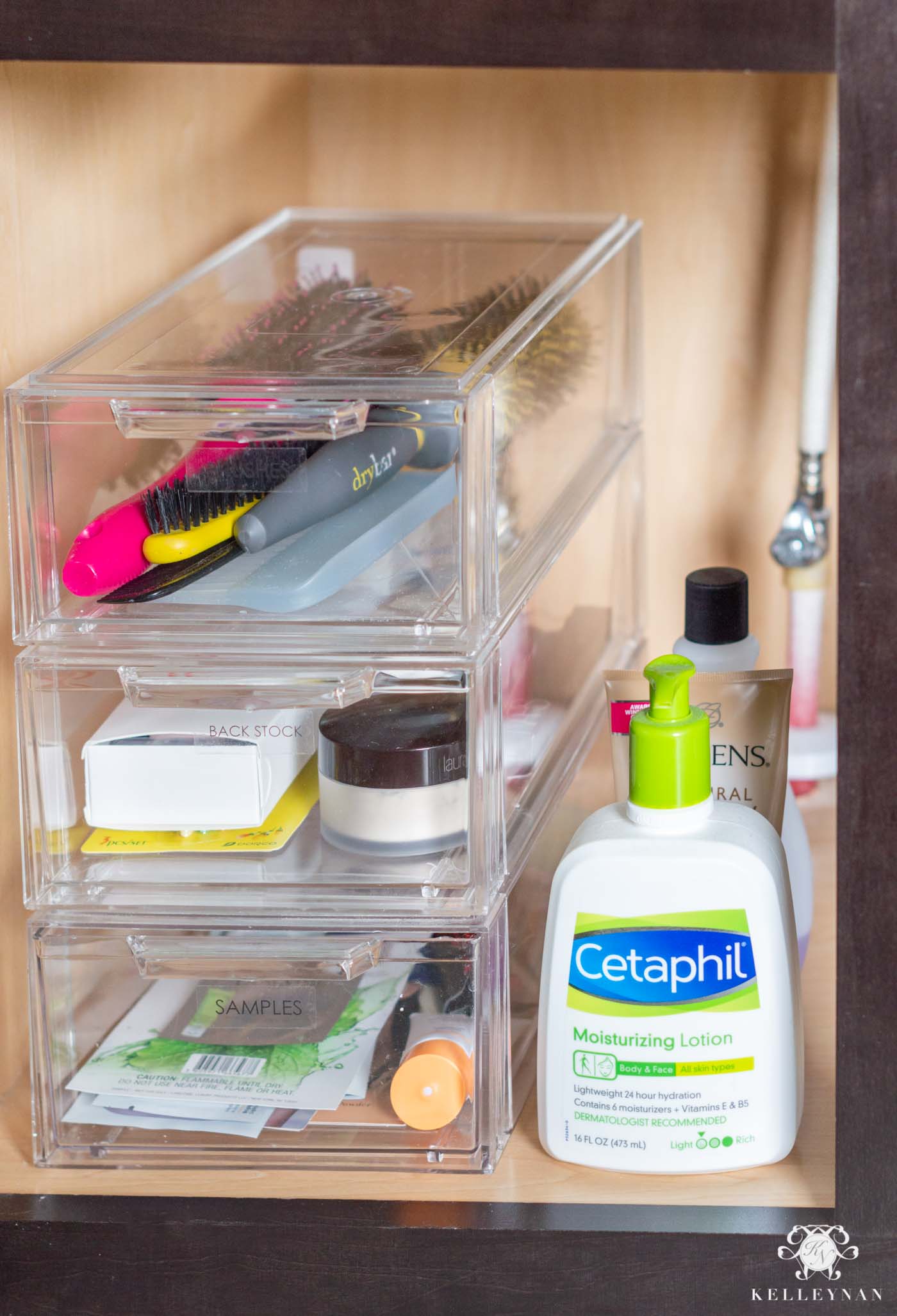 organized bathroom cabinets