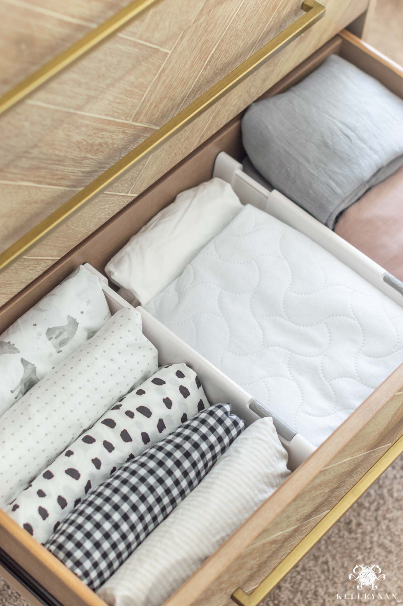 THE 7 MOST BRILLIANT NURSERY DRAWER ORGANIZERS