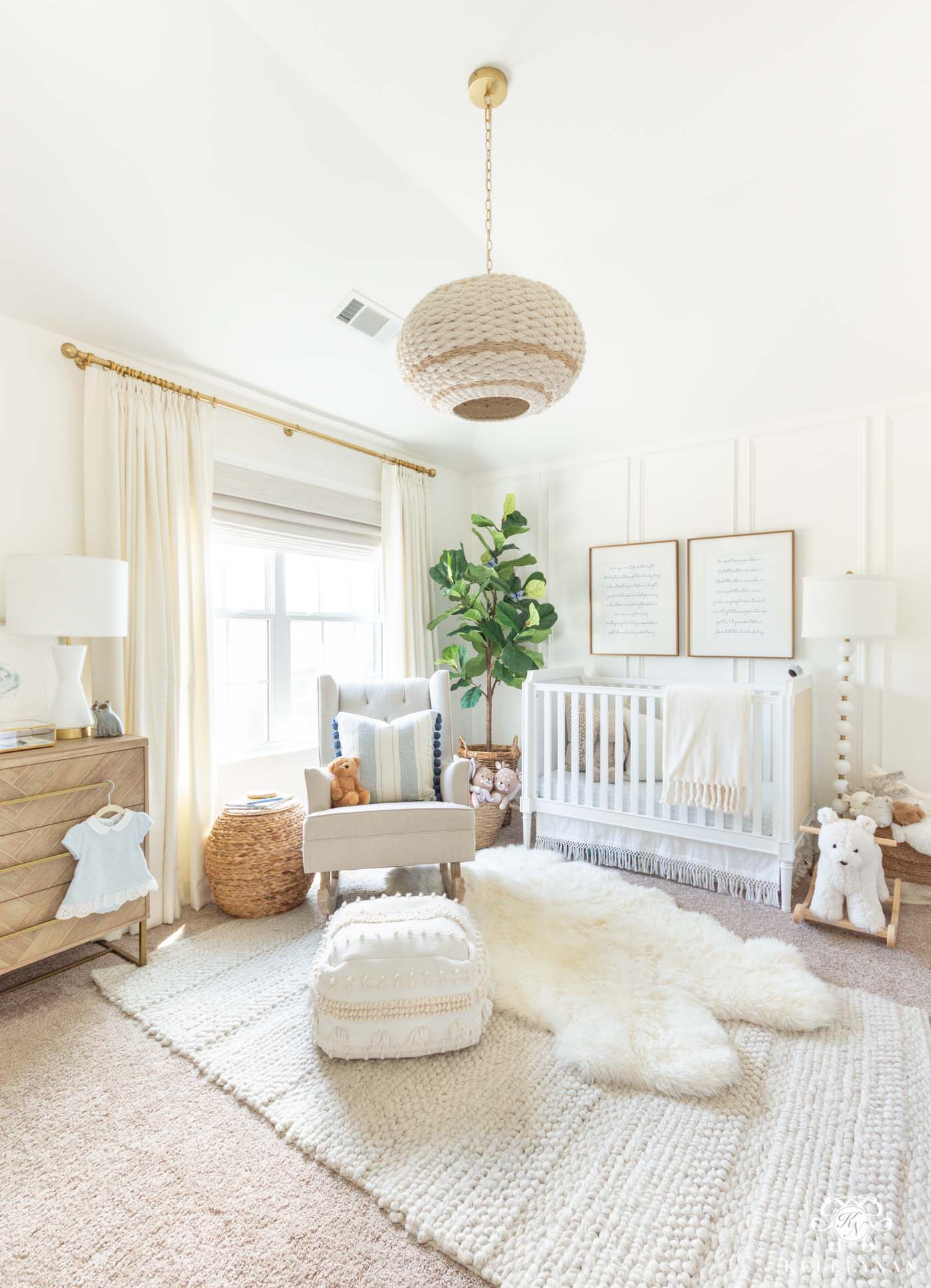 Baby deals girl bedroom