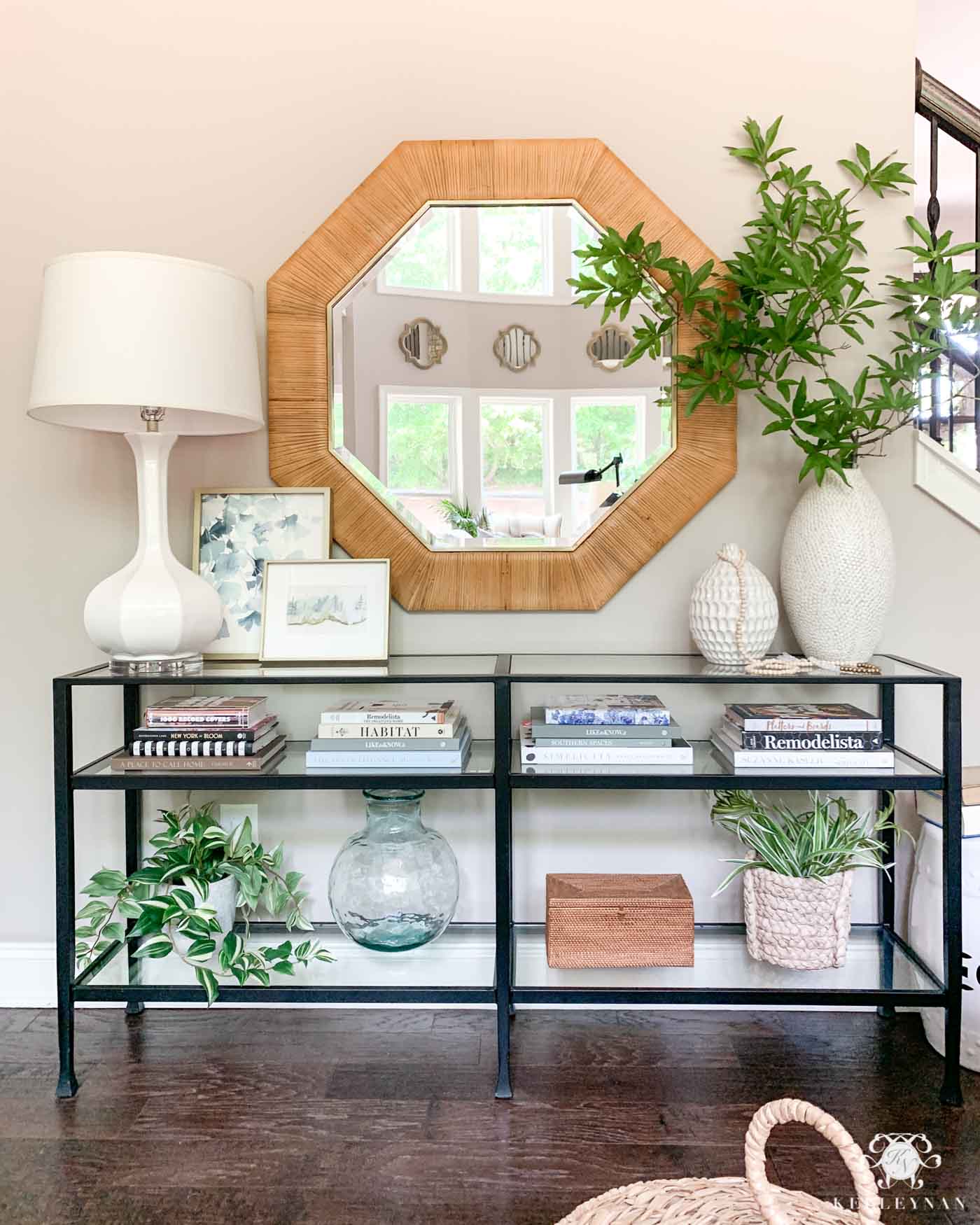 How To Decorate A Large Wall In The Living Room Architecture Lab   Living Room Console Table 