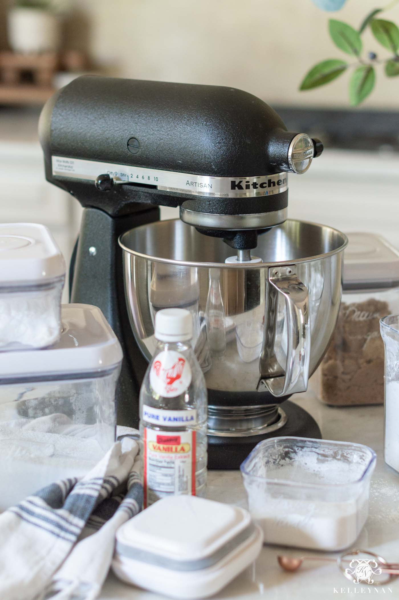 Where to Score a Kitchenaid Mixer at a Discount