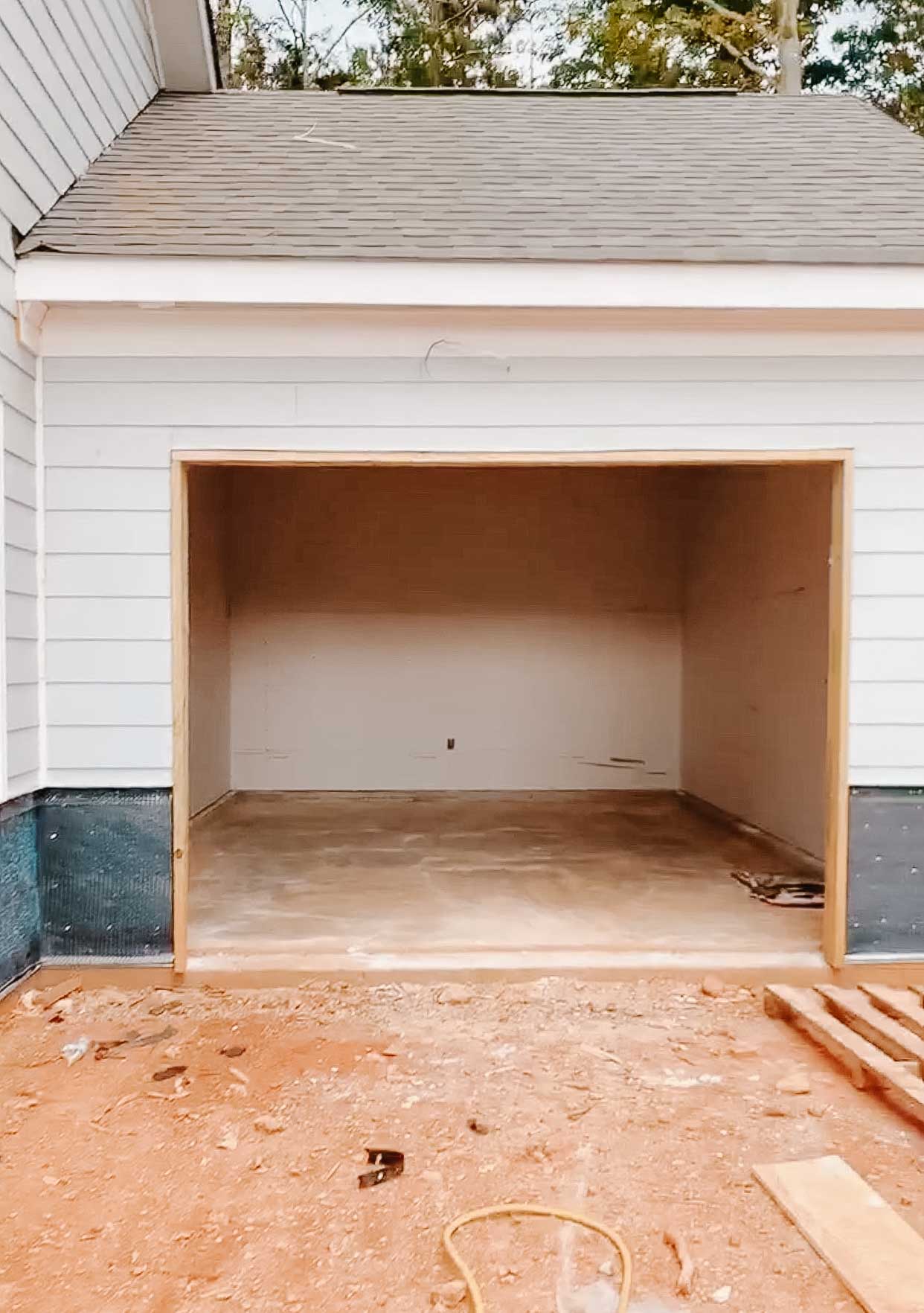 Carriage Garage for Storage on a Ranch Home