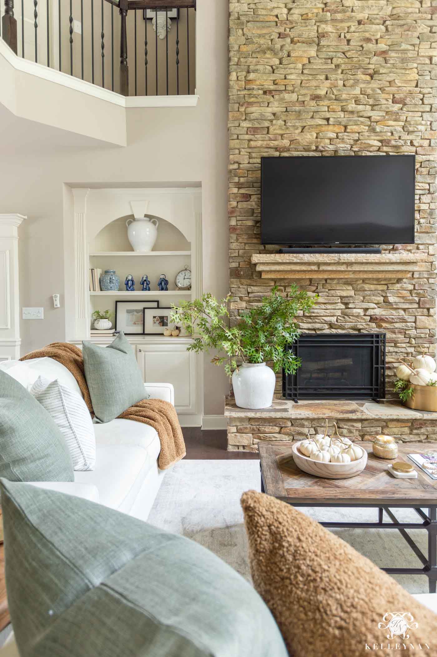 Fall Home Decor and Living Room Ideas