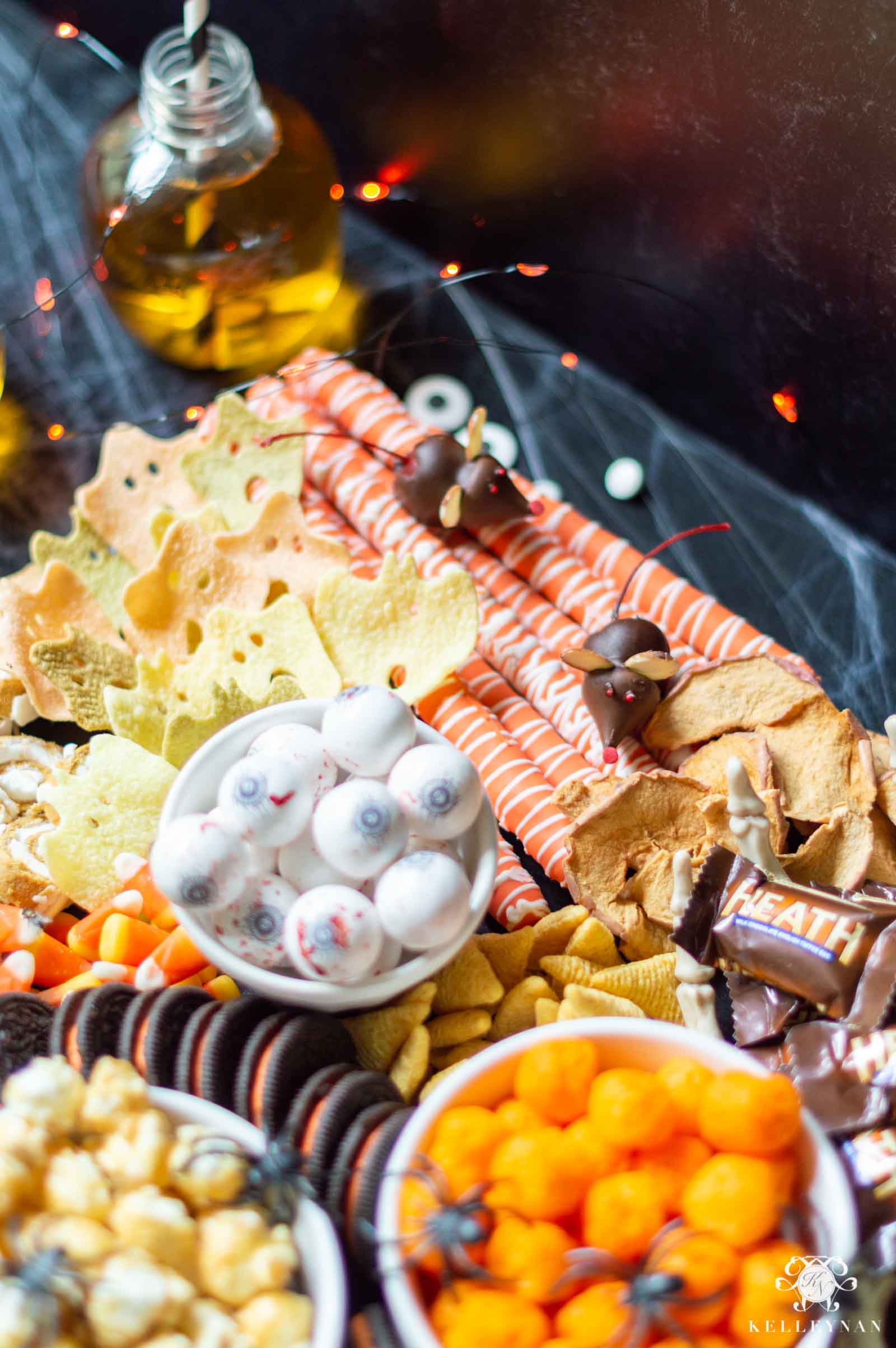 Halloween Snack Ideas -- From Spooky to Sweet