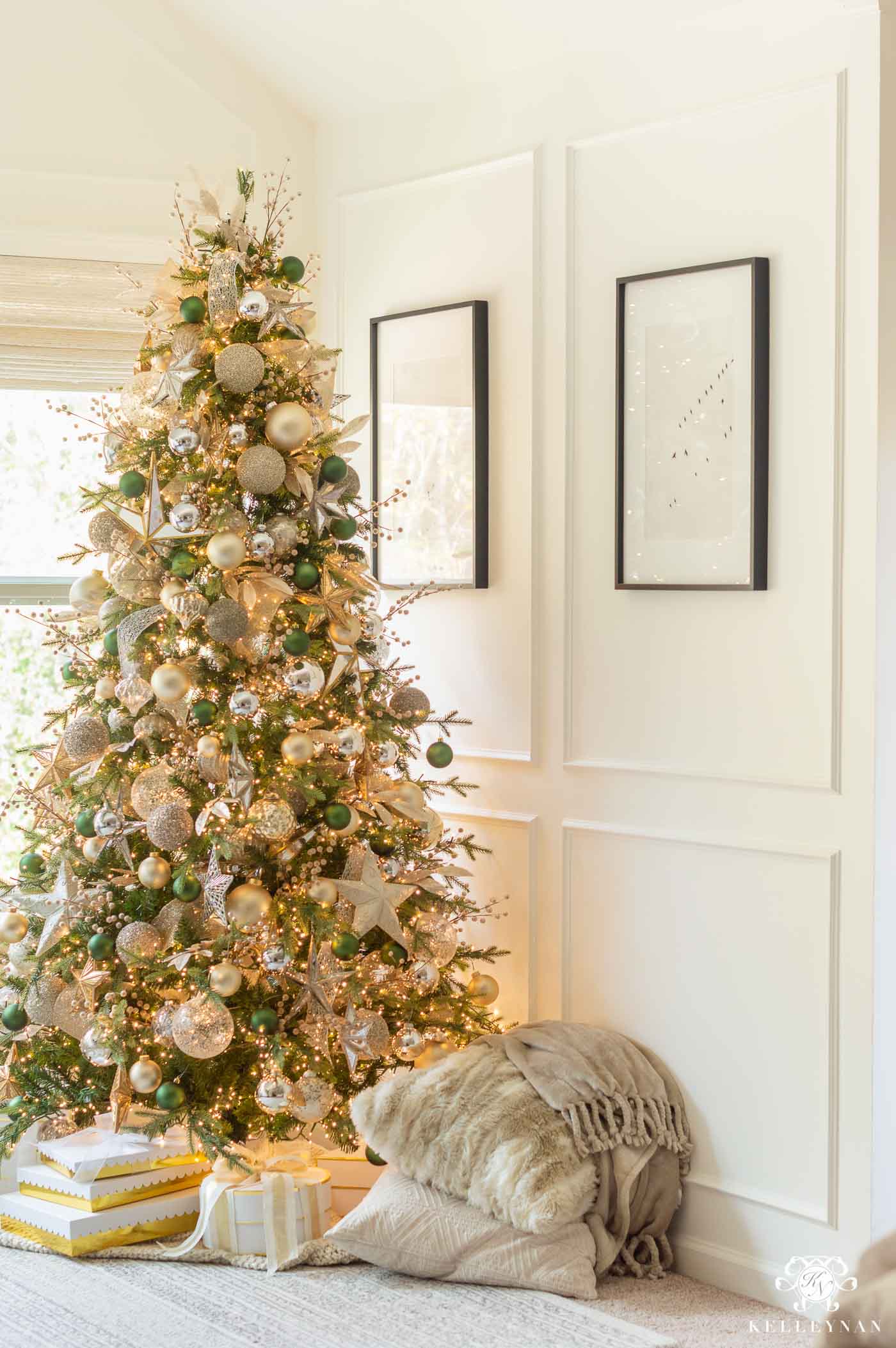 How to Decorate a Christmas Tree with Ribbon - Kelley Nan