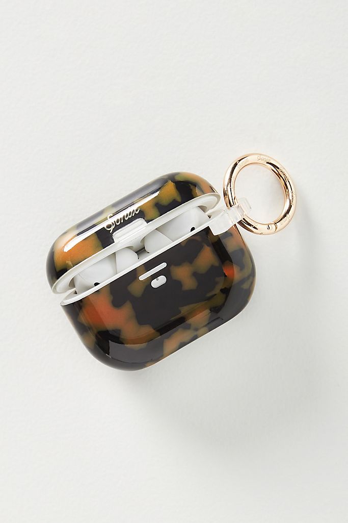 https://kelleynan.com/wp-content/uploads/2020/11/tortoise-airpod-case.jpeg