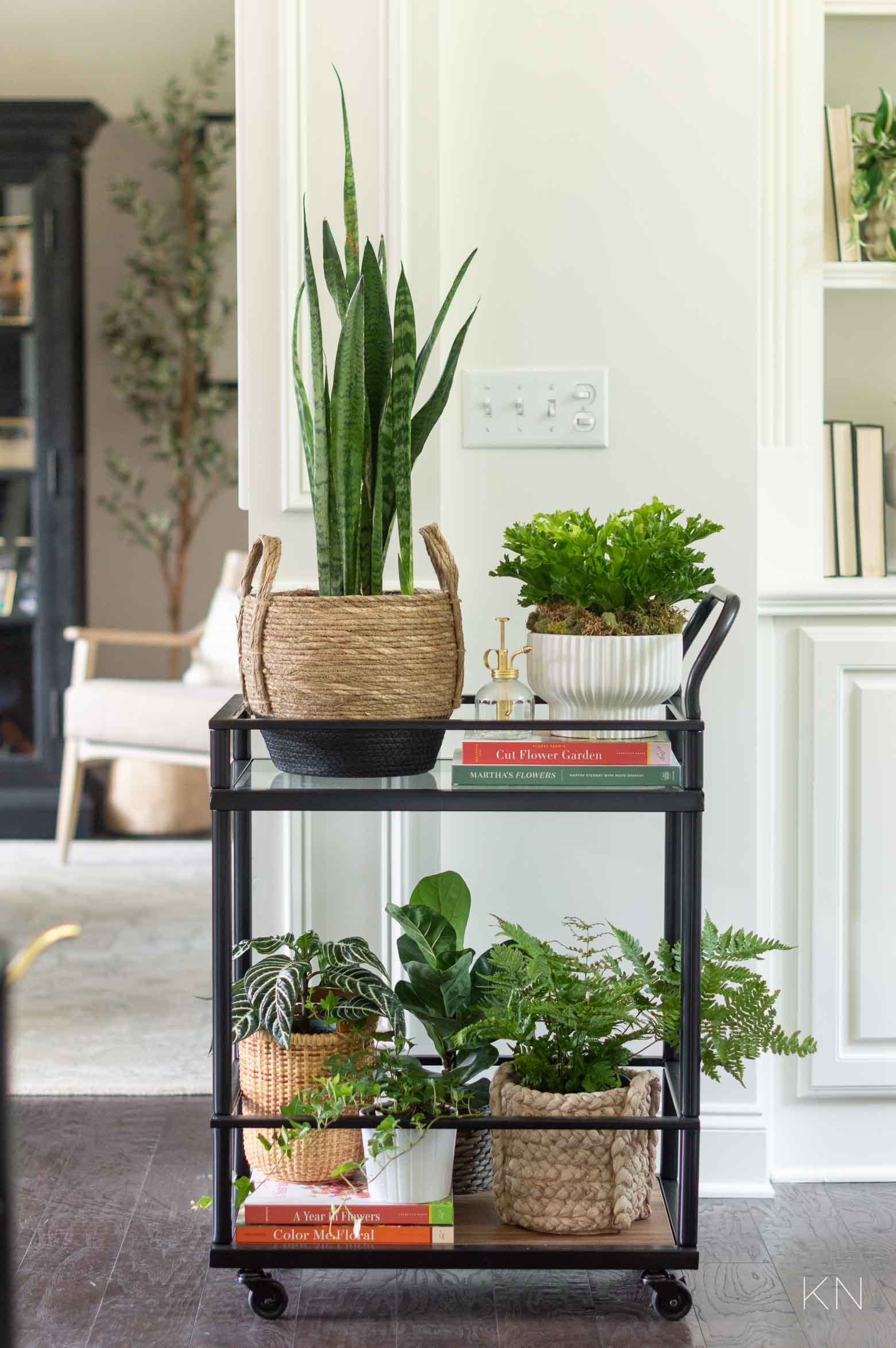 10 Portable and Blissful Bar Cart Ideas For Your Home