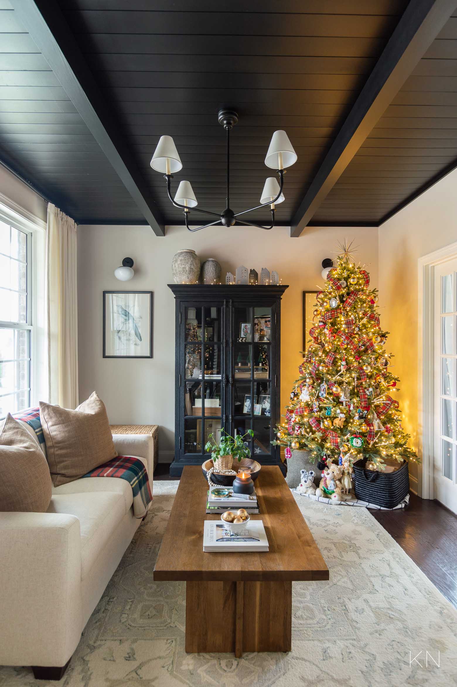 Family Christmas Tree and Nostalgic Sitting Room Ideas