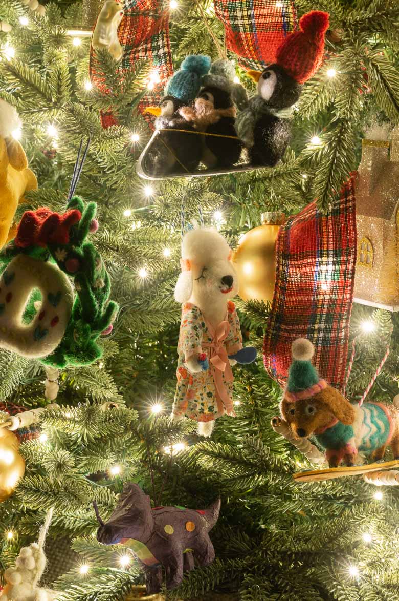 Tips for Decorating a Family Tree