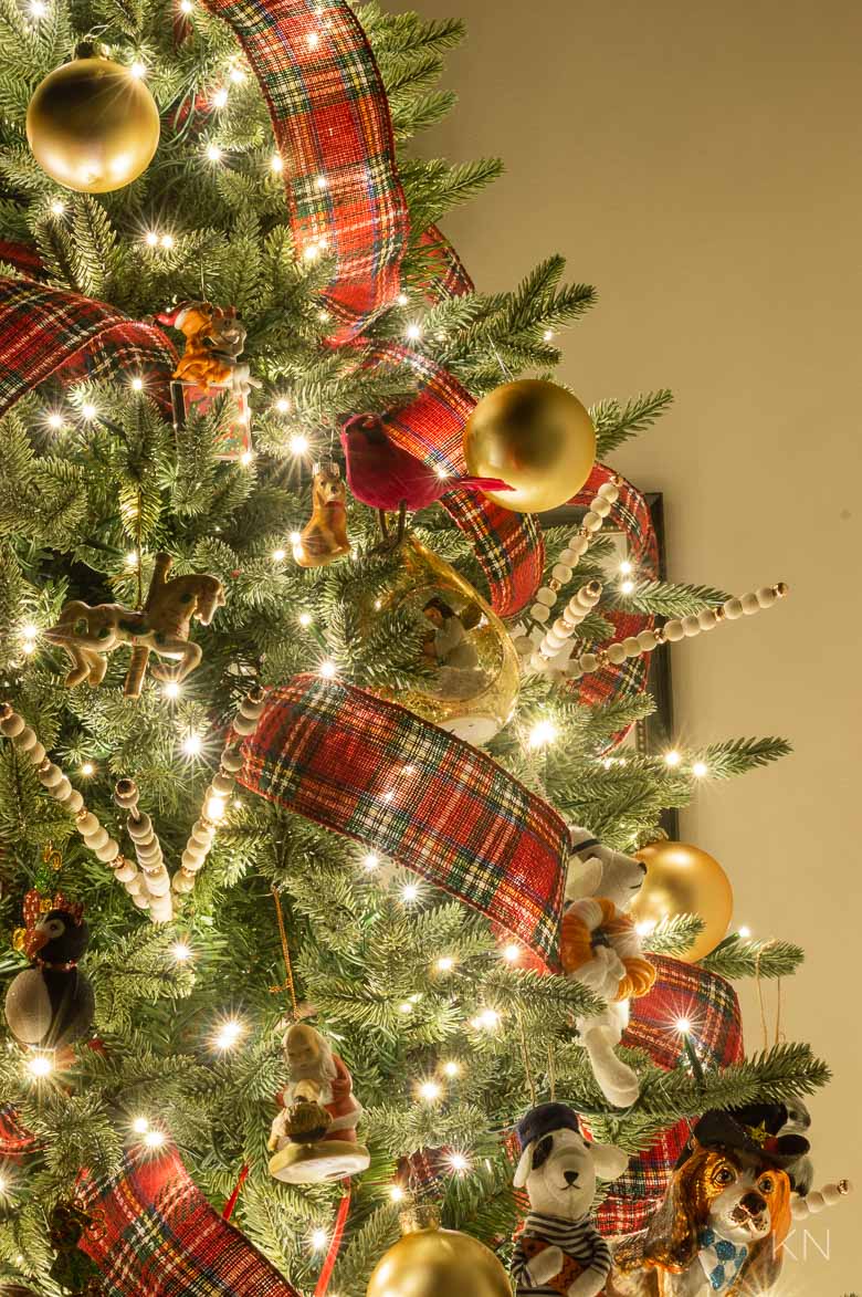 Five Tips for Decorating a Nostalgic Family Christmas Tree