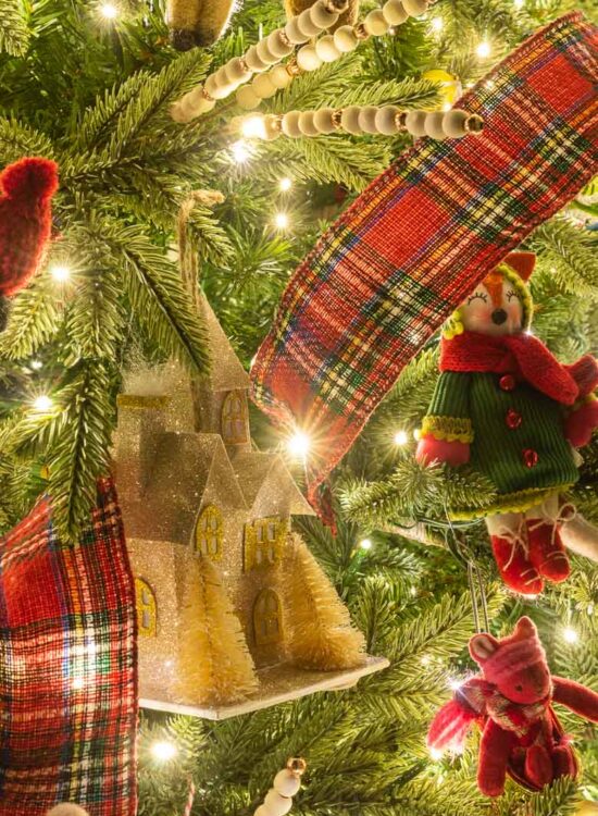 Tips for Decorating a Special Family Christmas Tree