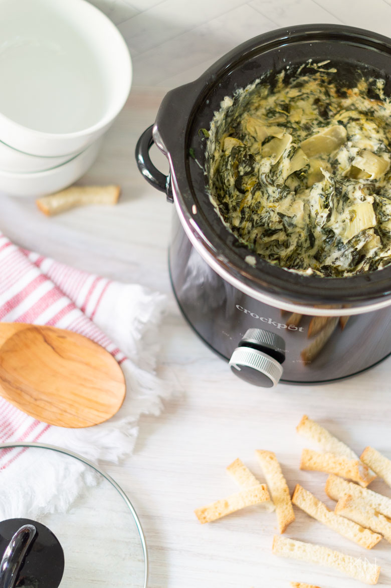 How to Make Spinach Artichoke Dip in the Crock Pot