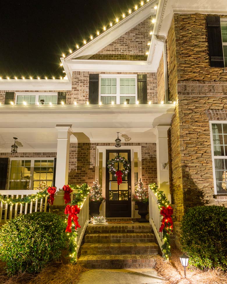 Christmas Outdoor Decor with Lights Roof Outline