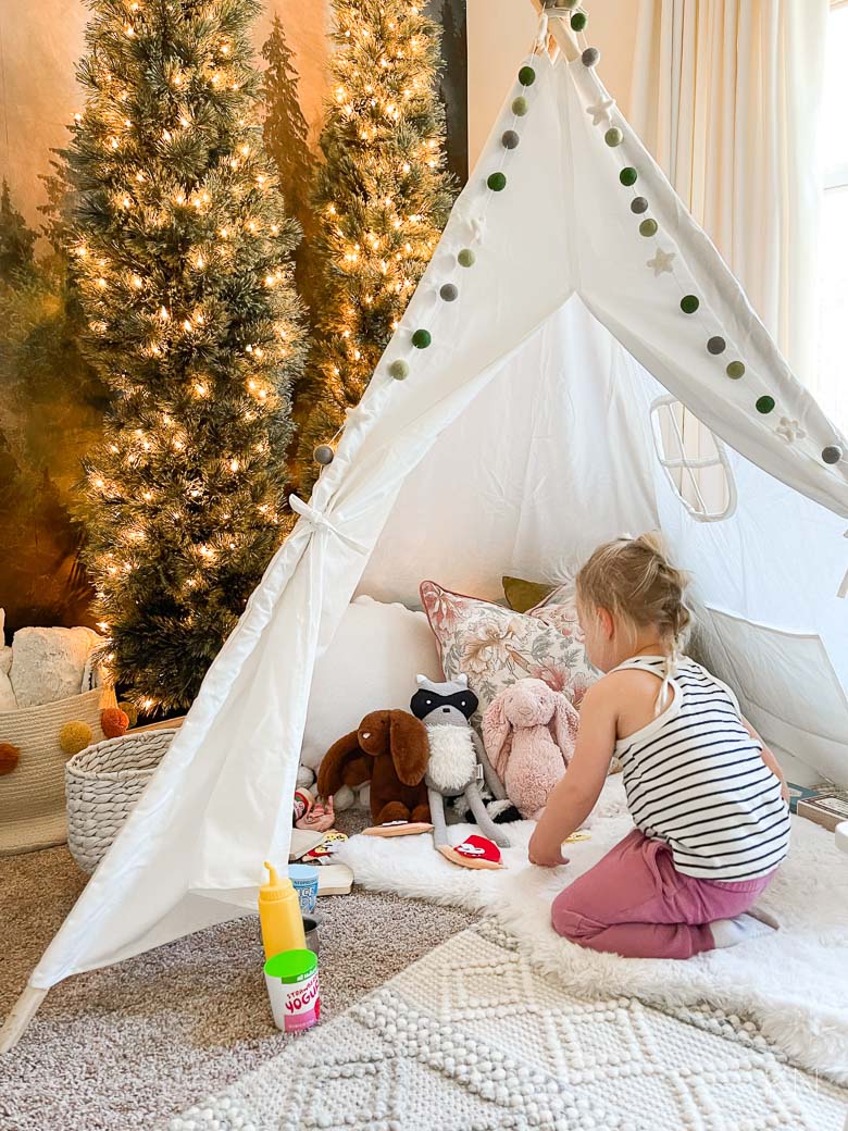 Little Girl Forest Playroom Ideas