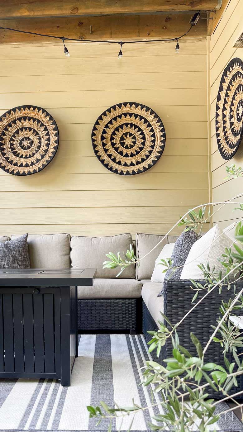 BACK PORCH DECOR IDEAS AND WALL ART