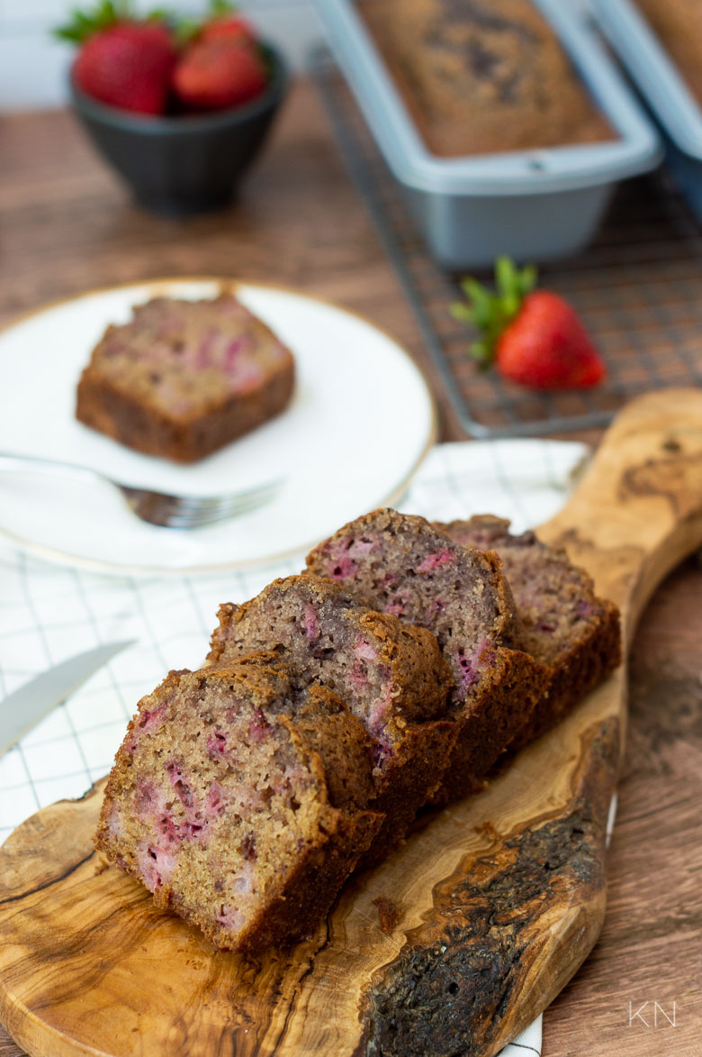 Banana Bread Alternative -- Delicious Strawberry Bread