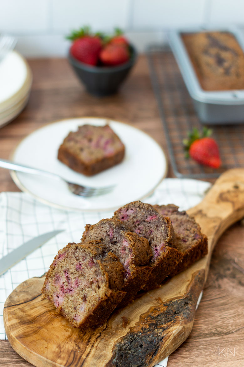 Strawberry Bread Recipe -- Amazing Banana Bread Alternative