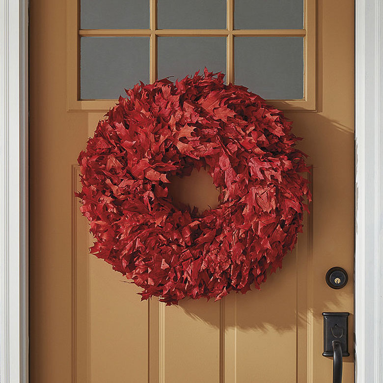 16 Favorite Leafy Fall Front Door Wreaths