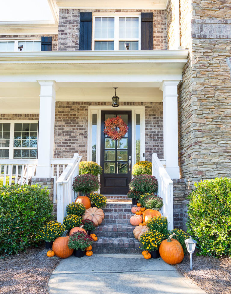 Decorate the Front Porch for Fall - Kelley Nan