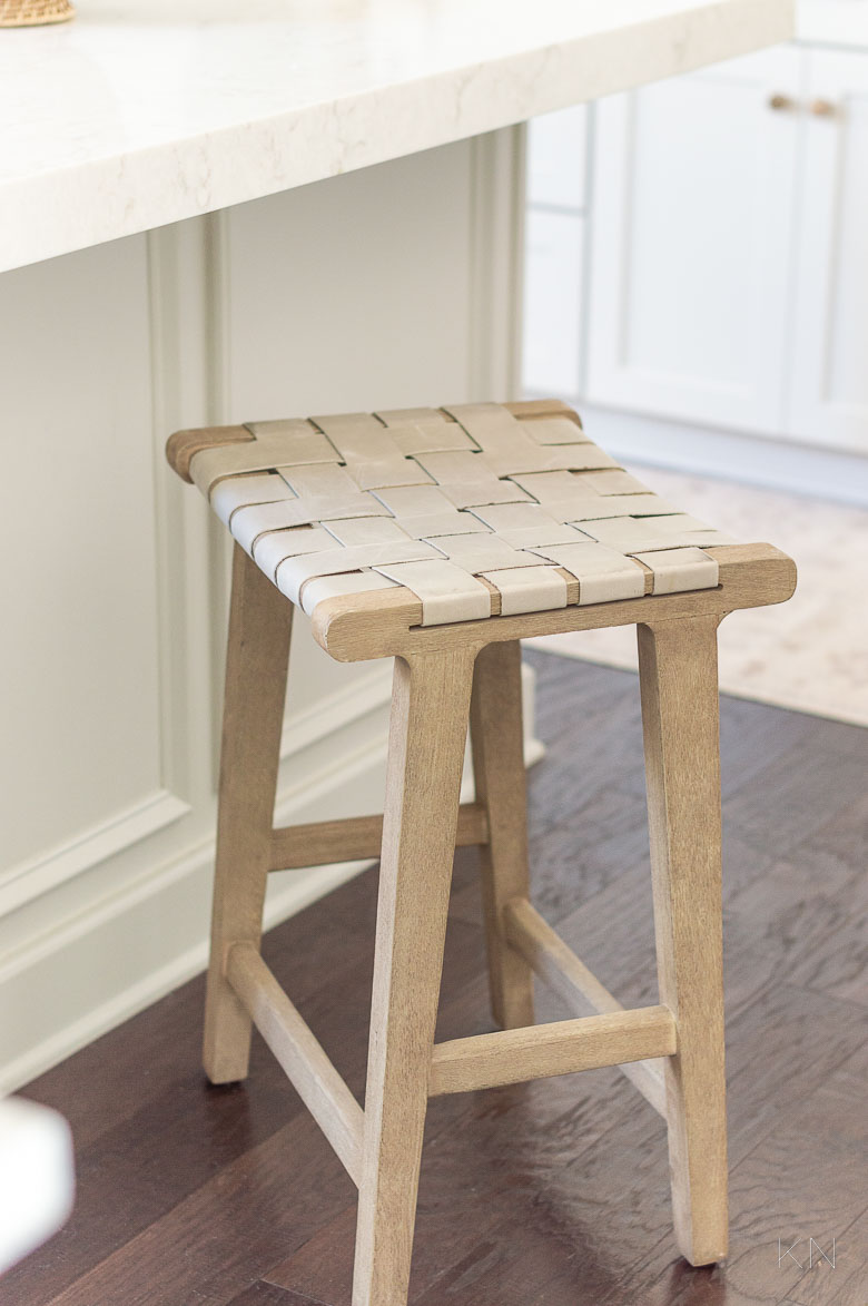 Backless Counter Stools for a Small Kitchen Island