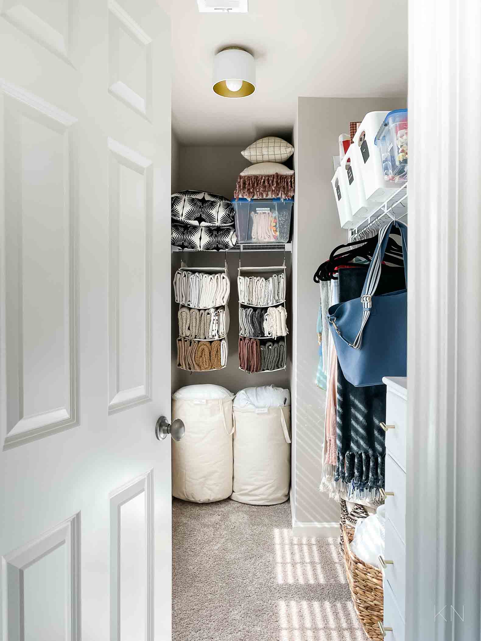 Pillow Organization and Storage Ideas