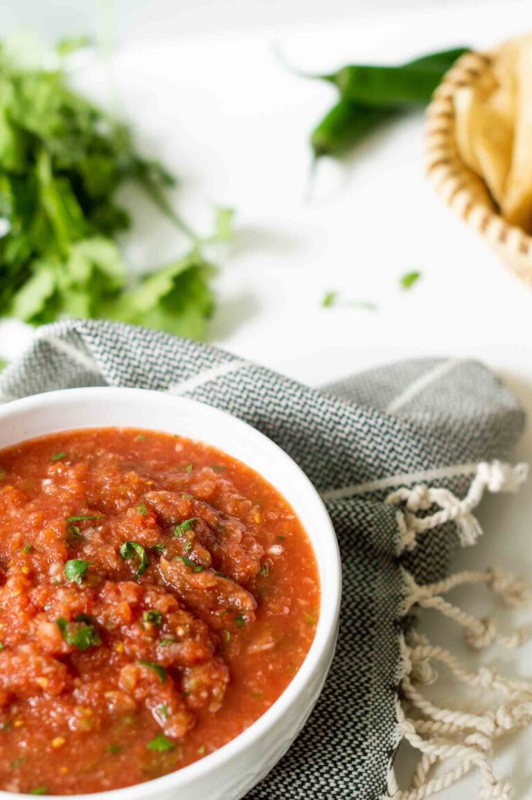 Simple, Delicious Homemade Salsa Recipe - Kelley Nan