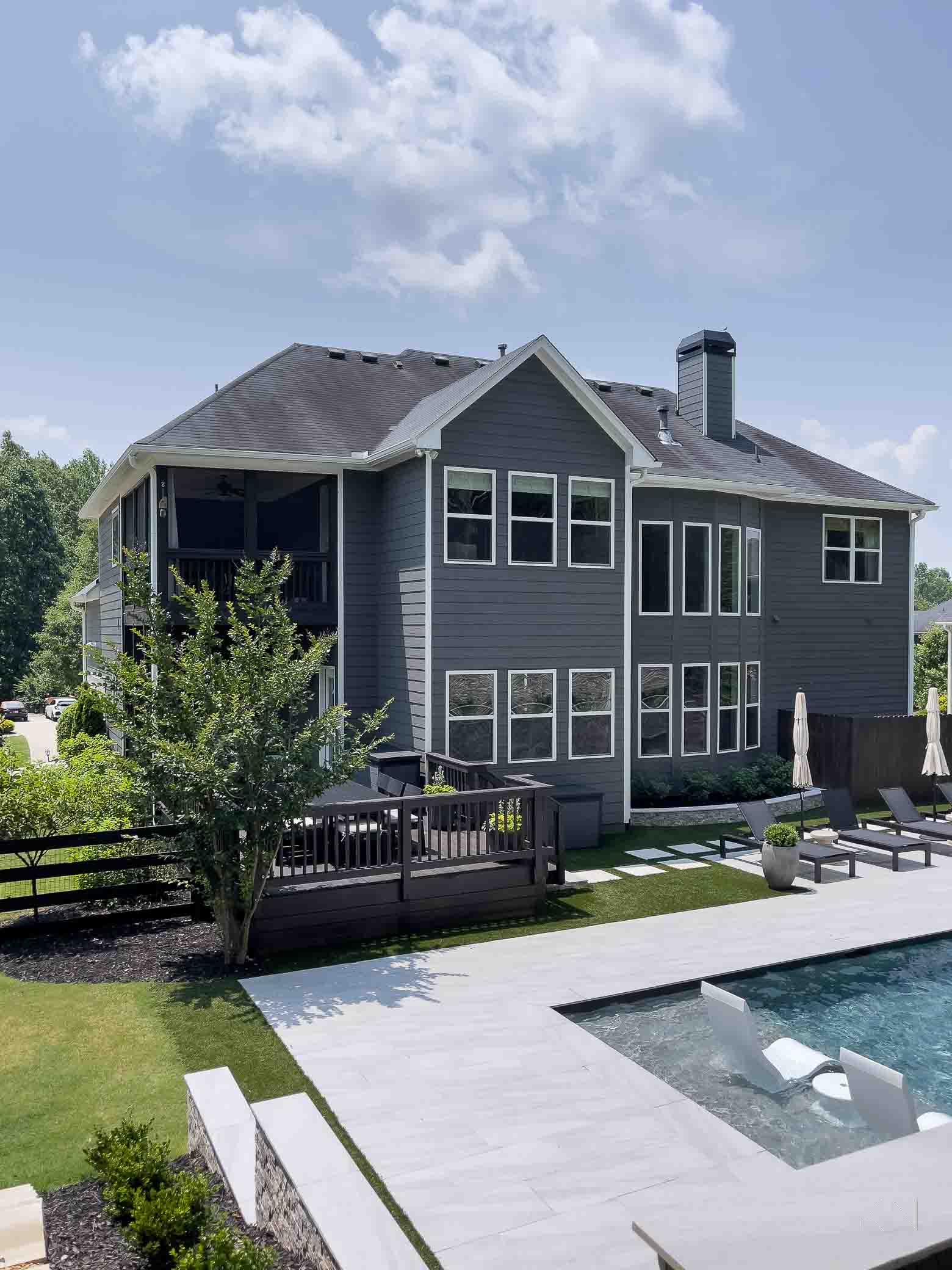 Kendall Charcoal by Benjamin Moore -- A Full Home Exterior Paint Makeover!