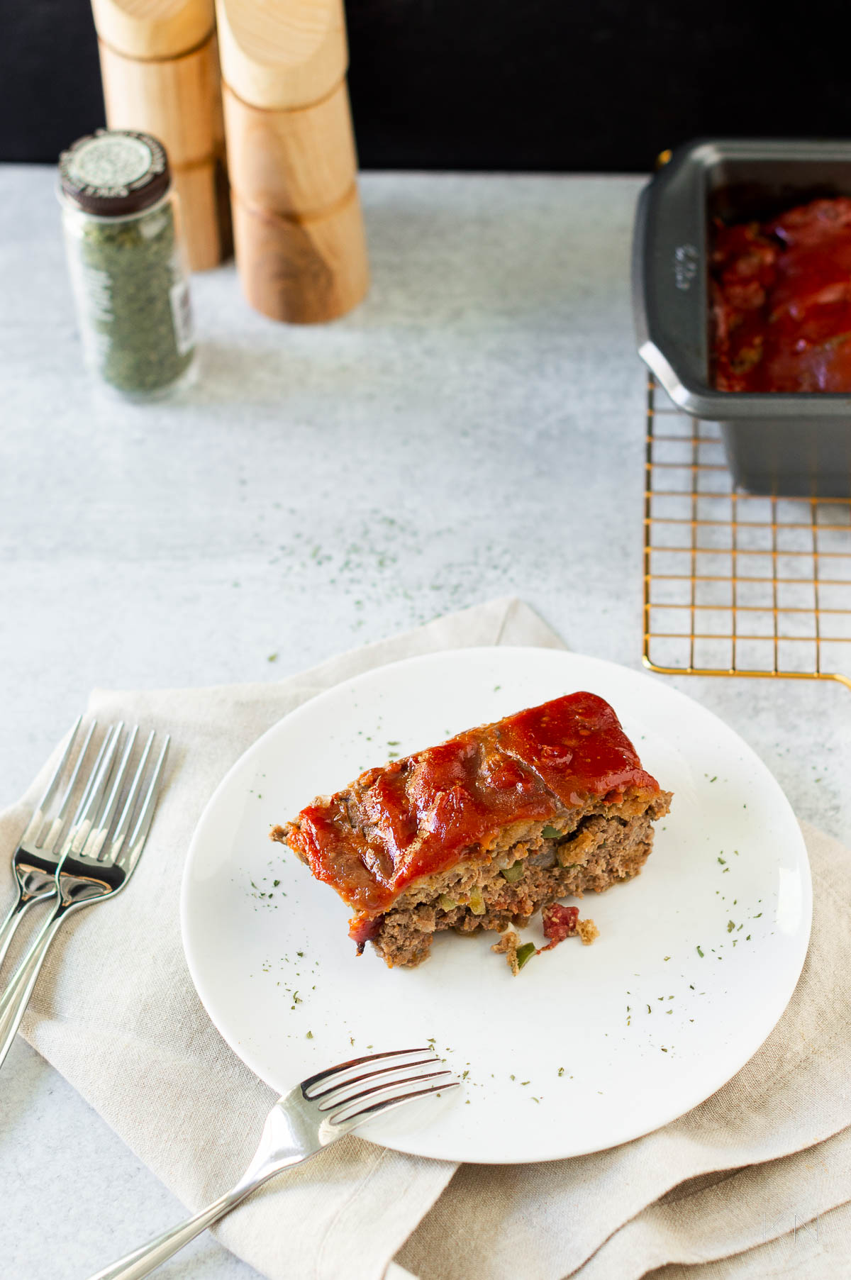Easy Weeknight Dinner Idea: Delicious, Savory Meatloaf