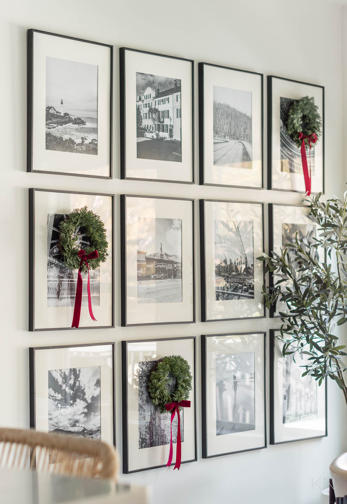 Simple Christmas Wreath Gallery Wall