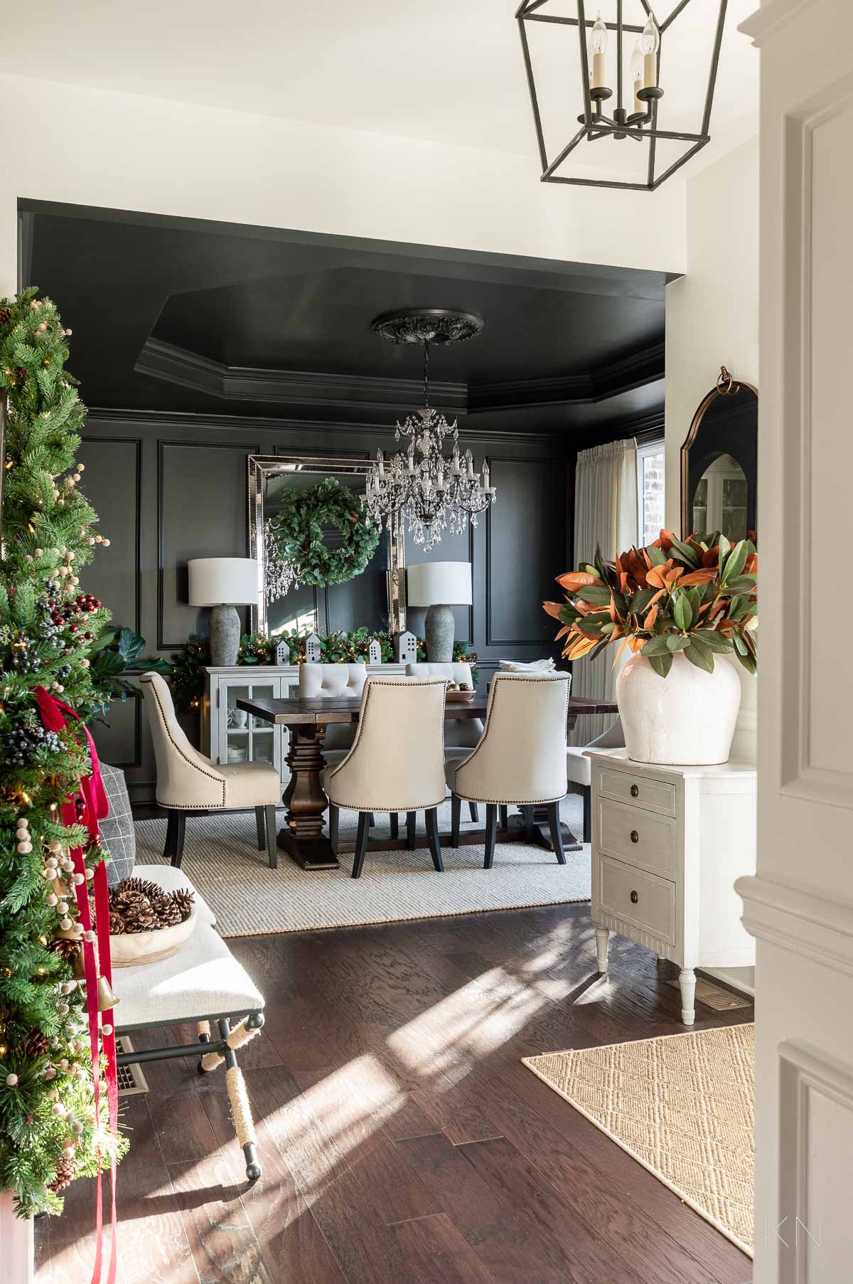 Christmas Home Decor Ideas in the Dining Room