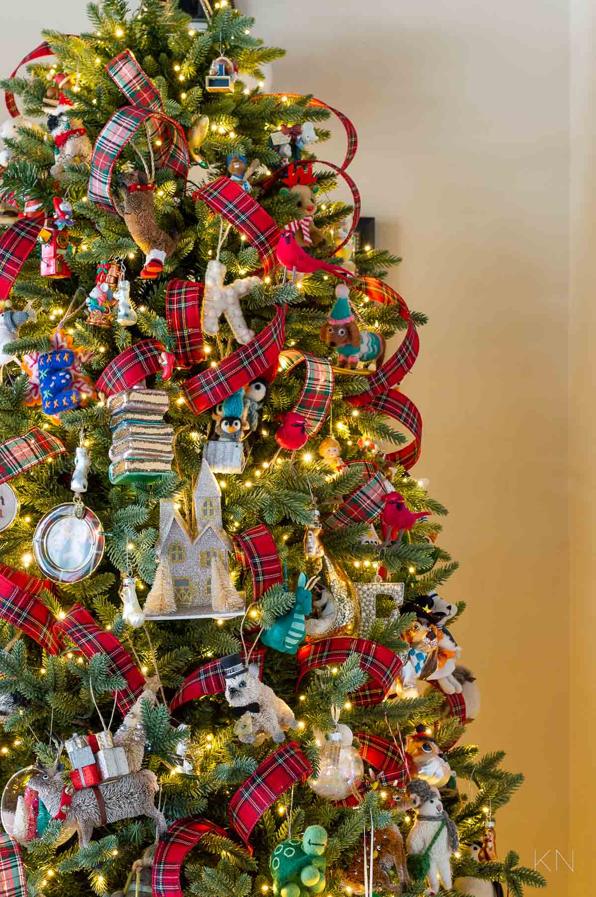 Family Christmas Tree Decor Ideas