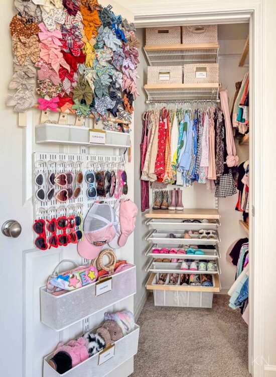 Kids Elfa Closet -- How to Organize Clothes for the Week