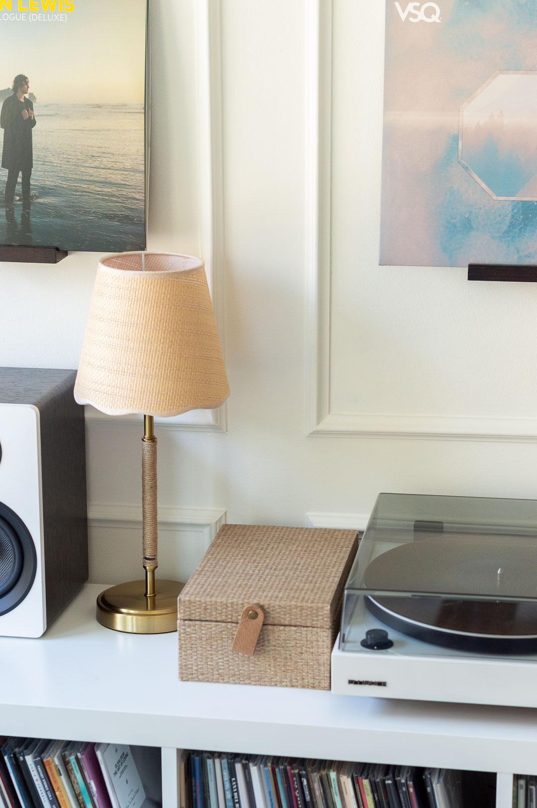 16 Miniature Table Lamps