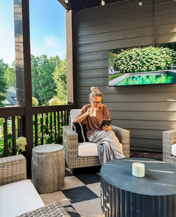 Outdoor Club Chairs and the Best Outdoor Living Conversation Layout
